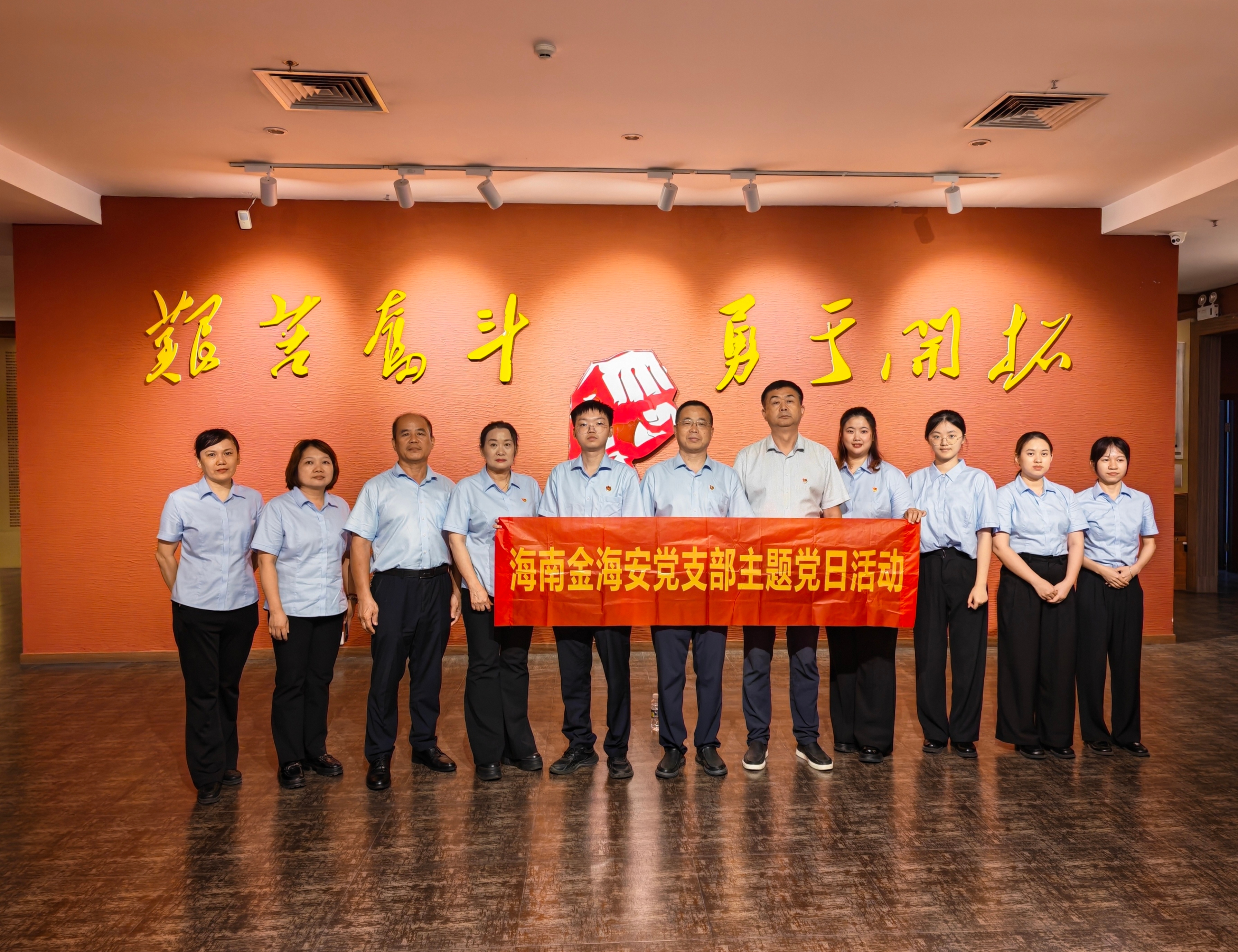 1780306623416 参观博物馆图片